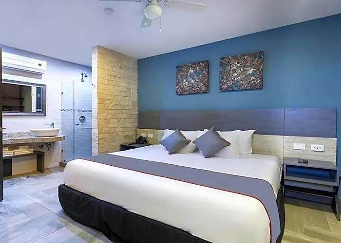 Attraction Deluxe By Bfh Hotel 3*