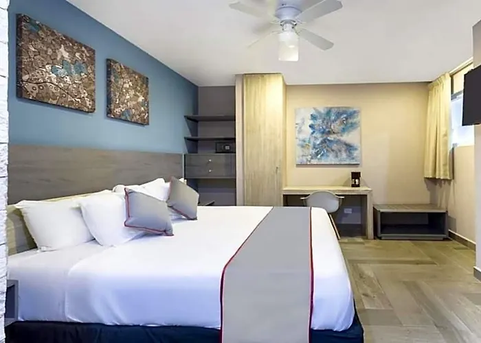 Attraction Deluxe By Bfh Playa del Carmen